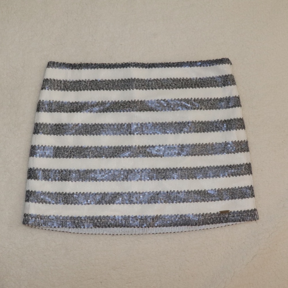 NWT! Abercrombie Navy Sequin Skirt